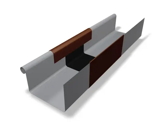 În imagine este prezentat un element de racord PREFA pentru jgheaburi cu nervură și garnitură în culoarea gri-maro, din aluminiu de înaltă calitate. Acest element de racord este utilizat pentru prelungirea jgheaburilor și asigură o îmbinare etanșă, durabilă și estetică în sistemul de scurgere a apei de pe acoperiș. Elementul de racord este disponibil în dimensiunile 280, 333 și 400.
